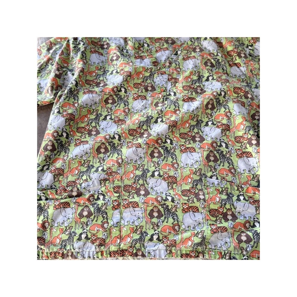 The Scrub Co XL Animal Print Top XL